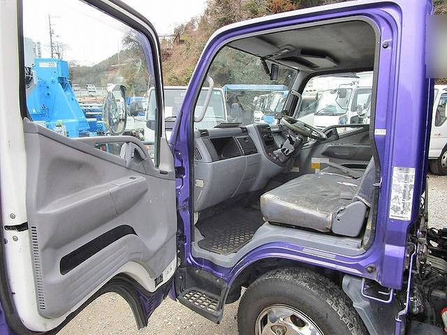 三菱ふそうキャンターパッカー車（塵芥車）小型（2t・3t）[写真21]