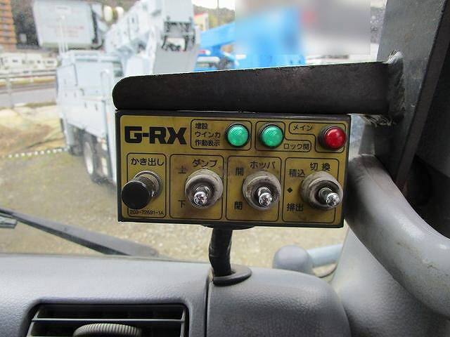 三菱ふそうキャンターパッカー車（塵芥車）小型（2t・3t）[写真23]