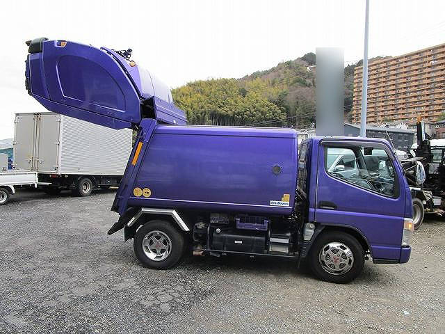 三菱ふそうキャンターパッカー車（塵芥車）小型（2t・3t）[写真08]