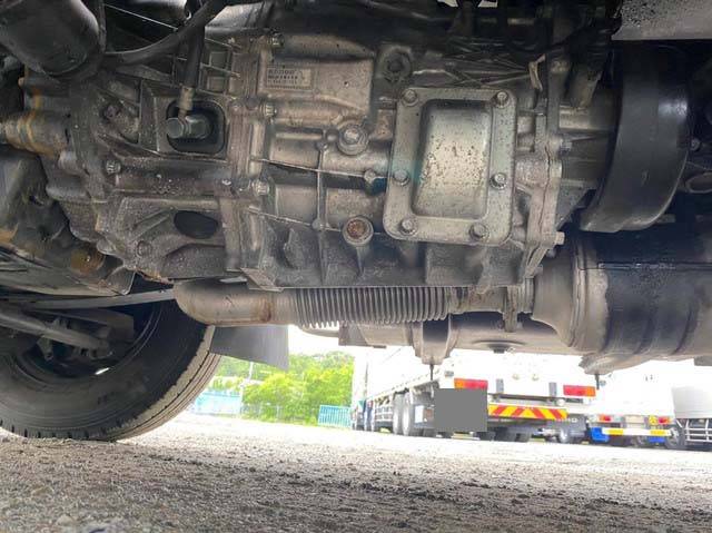 三菱ふそうキャンターパネルバン小型（2t・3t）[写真26]