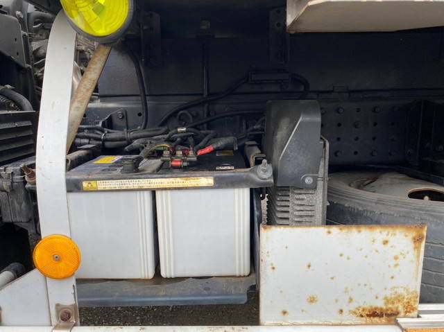 三菱ふそうキャンターパネルバン小型（2t・3t）[写真28]