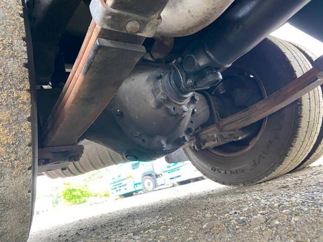 三菱ふそうキャンターパネルバン小型（2t・3t）[写真35]