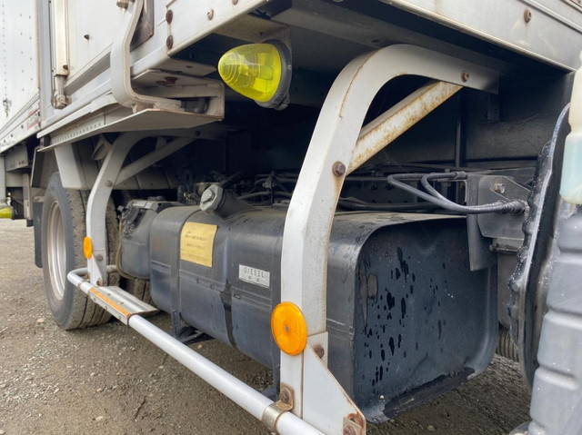 三菱ふそうキャンターパネルバン小型（2t・3t）[写真37]