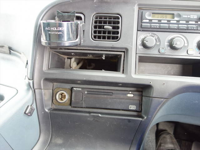 三菱ふそうスーパーグレートバキュームカー大型（10t）[写真31]