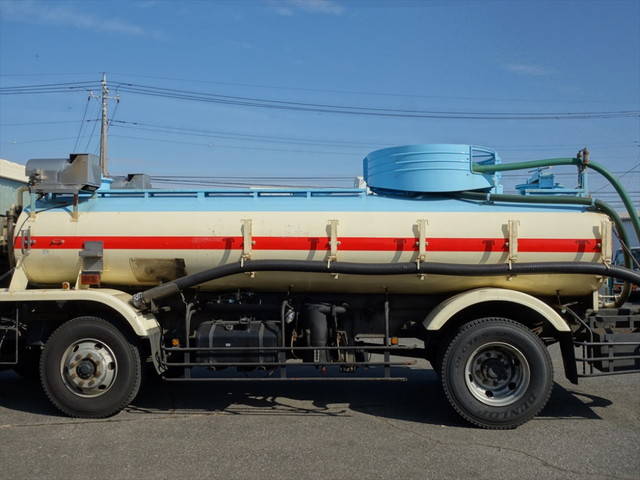 三菱ふそうスーパーグレートバキュームカー大型（10t）[写真05]