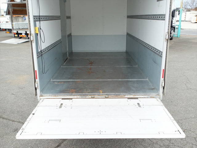 いすゞエルフアルミバン小型（2t・3t）[写真12]