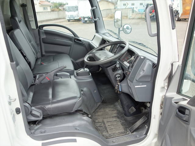 いすゞエルフアルミバン小型（2t・3t）[写真20]