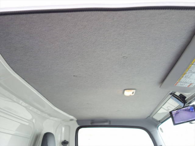 いすゞエルフアルミバン小型（2t・3t）[写真21]