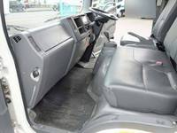 いすゞエルフアルミバン小型（2t・3t）[写真26]