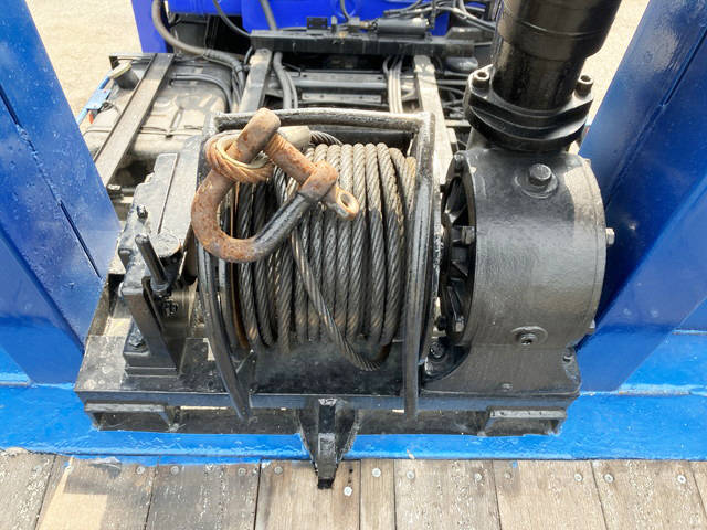 三菱ふそうファイターセーフティクレーン4段増トン（6t・8t）[写真13]