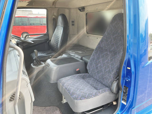 三菱ふそうファイターセーフティクレーン4段増トン（6t・8t）[写真28]