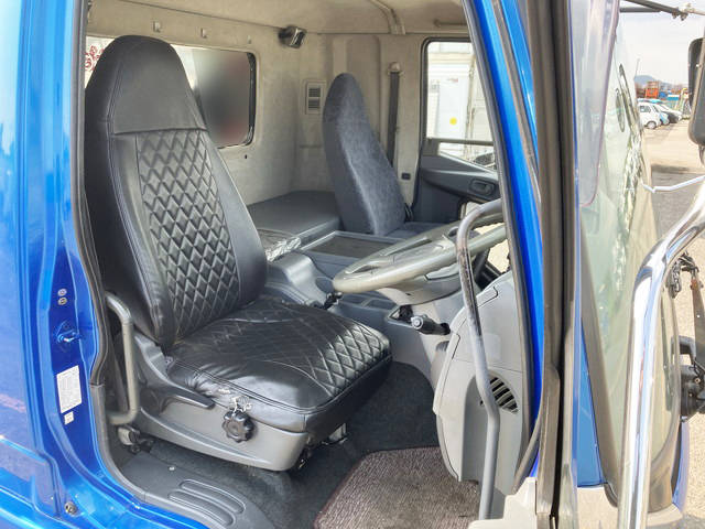 三菱ふそうファイターセーフティクレーン4段増トン（6t・8t）[写真29]