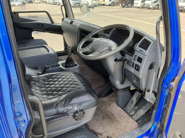 三菱ふそうファイターセーフティクレーン4段増トン（6t・8t）[写真31]