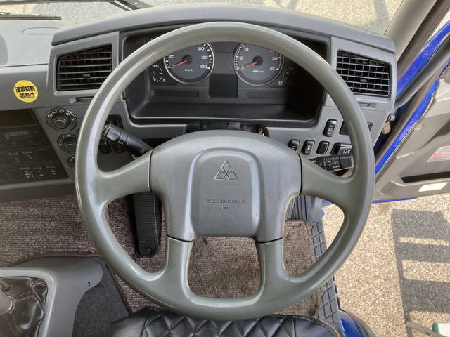 三菱ふそうファイターセーフティクレーン4段増トン（6t・8t）[写真34]