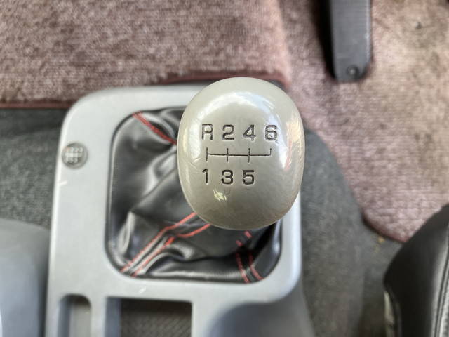 三菱ふそうファイターセーフティクレーン4段増トン（6t・8t）[写真36]