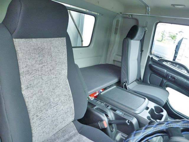 日野レンジャーアルミウイング増トン（6t・8t）[写真38]