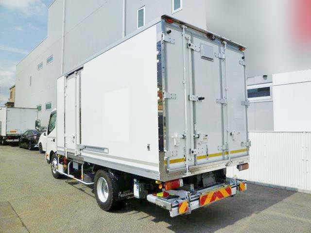 日野デュトロパネルバン小型（2t・3t）[写真02]