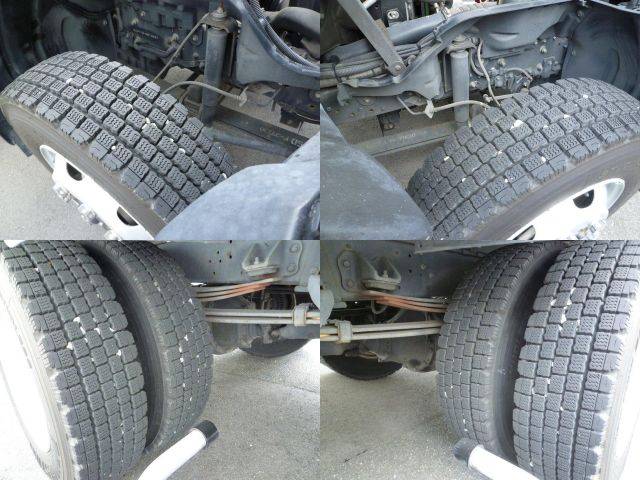 日野デュトロパネルバン小型（2t・3t）[写真23]