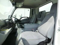 日野デュトロパネルバン小型（2t・3t）[写真40]