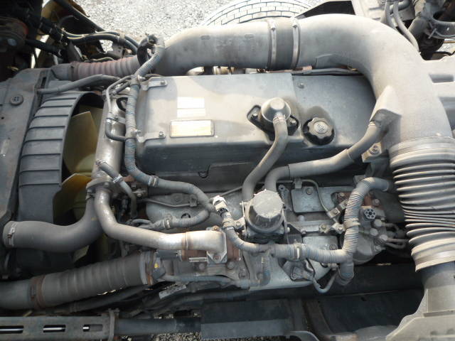 UDトラックスクオンアルミブロック大型（10t）[写真21]