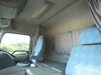 UDトラックスクオンアルミブロック大型（10t）[写真24]