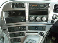 UDトラックスクオンアルミブロック大型（10t）[写真30]