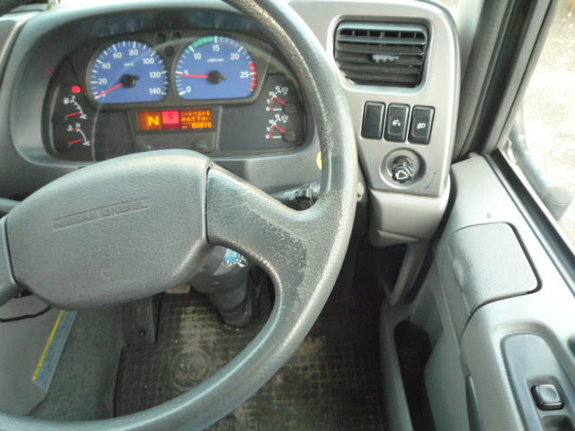 UDトラックスクオンアルミブロック大型（10t）[写真31]