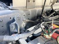 三菱ふそうキャンターアルミバン小型（2t・3t）[写真13]