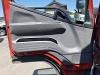 三菱ふそうキャンターアルミバン小型（2t・3t）[写真14]