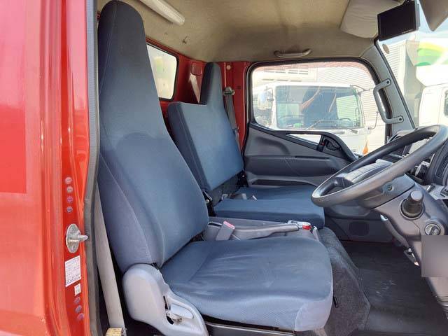 三菱ふそうキャンターアルミバン小型（2t・3t）[写真20]