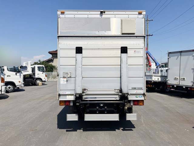三菱ふそうキャンターアルミバン小型（2t・3t）[写真07]