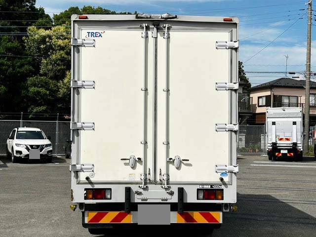 いすゞエルフアルミウイング小型（2t・3t）[写真12]