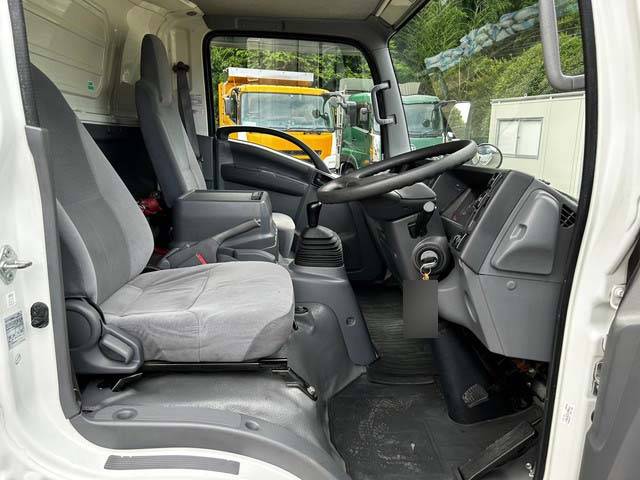 いすゞエルフアルミウイング小型（2t・3t）[写真20]