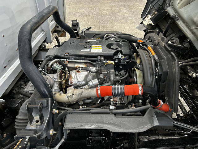 いすゞエルフアルミウイング小型（2t・3t）[写真23]