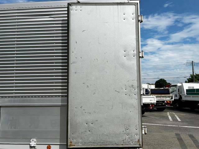 いすゞエルフアルミウイング小型（2t・3t）[写真07]