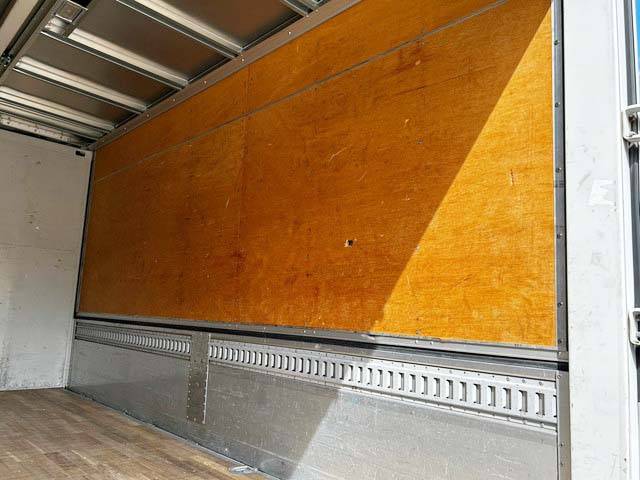 いすゞエルフアルミウイング小型（2t・3t）[写真09]