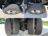 三菱ふそうキャンター平ボディ小型（2t・3t）[写真11]