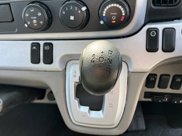 三菱ふそうキャンター平ボディ小型（2t・3t）[写真29]