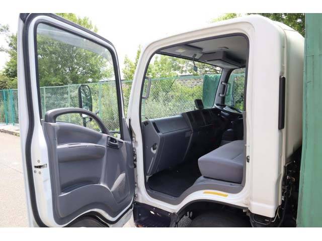 マツダタイタン幌車小型（2t・3t）[写真23]