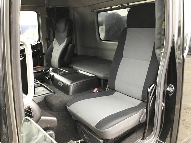 日野プロフィア深ダンプ（土砂禁ダンプ）大型（10t）[写真29]