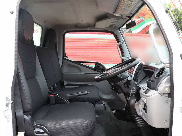 三菱ふそうキャンターアルミブロック小型（2t・3t）[写真21]