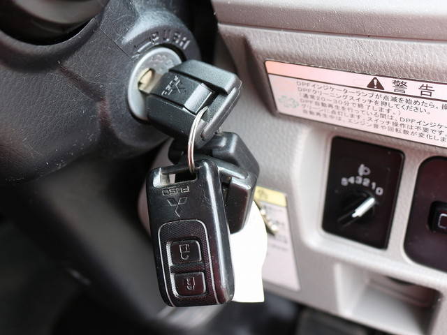 三菱ふそうキャンターアルミブロック小型（2t・3t）[写真31]