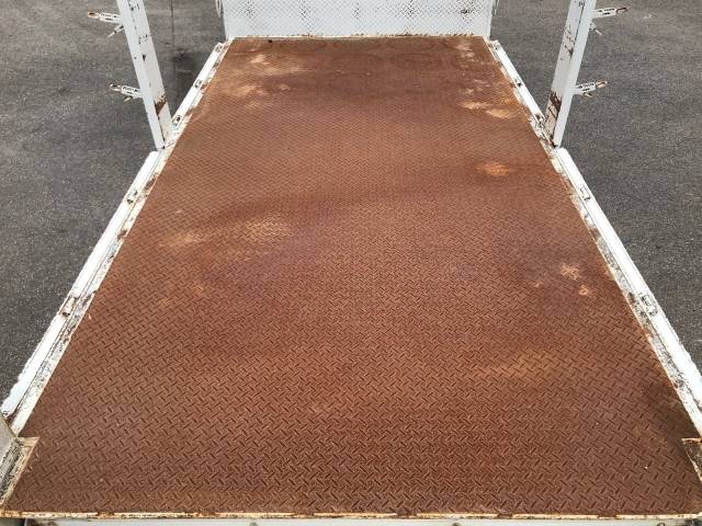 三菱ふそうキャンター平ボディ小型（2t・3t）[写真13]