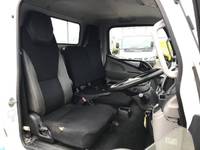 三菱ふそうキャンター平ボディ小型（2t・3t）[写真15]