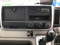 三菱ふそうキャンター平ボディ小型（2t・3t）[写真17]