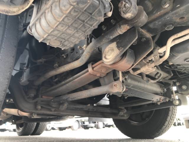 三菱ふそうキャンター平ボディ小型（2t・3t）[写真24]