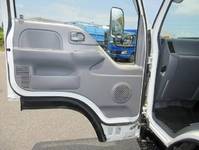 いすゞエルフ冷凍車（冷蔵車）小型（2t・3t）[写真15]