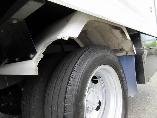 いすゞエルフ冷凍車（冷蔵車）小型（2t・3t）[写真32]