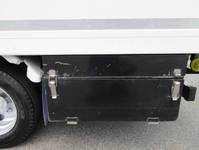 いすゞエルフ冷凍車（冷蔵車）小型（2t・3t）[写真33]