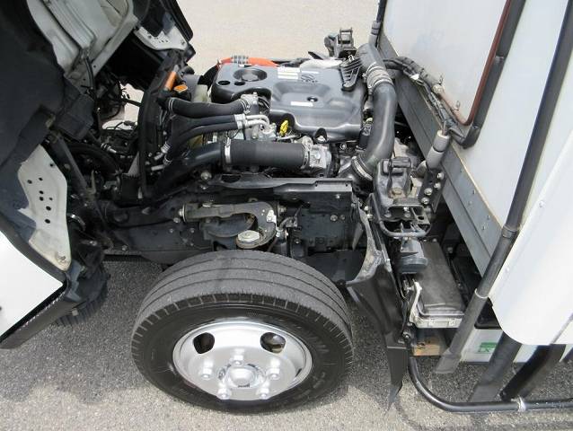 いすゞエルフ冷凍車（冷蔵車）小型（2t・3t）[写真37]